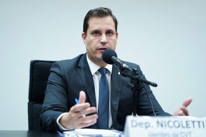 Nocoletti, autor da proposta - (Foto: Pablo Valadares/Câmara dos Deputados)