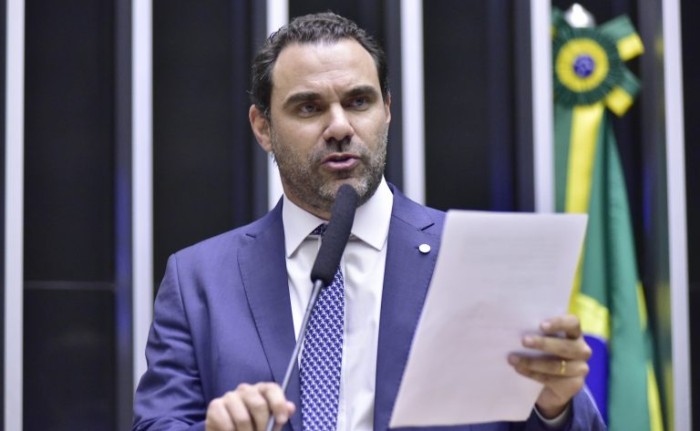 Adolfo Viana propôs mudanças no texto do projeto - (Foto: Zeca Ribeiro/Câmara dos Deputados)