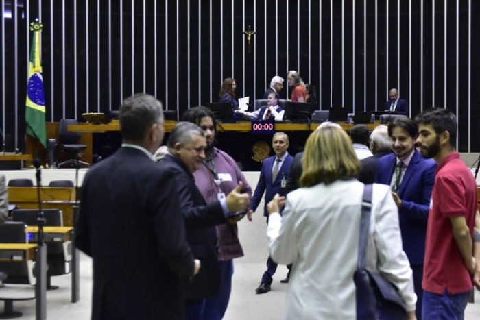 Sessão do Plenário da Câmara - (Foto: Zeca Ribeiro / Câmara dos Deputados)