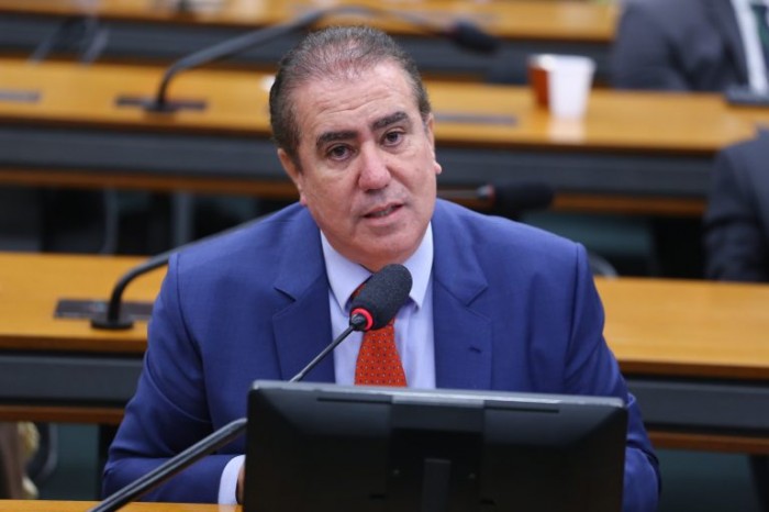 Jonas Donizette: resíduos hospitalares são nocivos à saúde humana e ao meio ambiente - (Foto: Vinicius Loures/Câmara dos Deputados)
