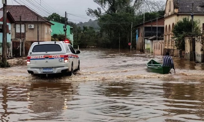 Enchente no Rio Grande do Sul provocou alagamentos, mortes e deixou desabrigados - (Foto: Defesa Civil/RS)