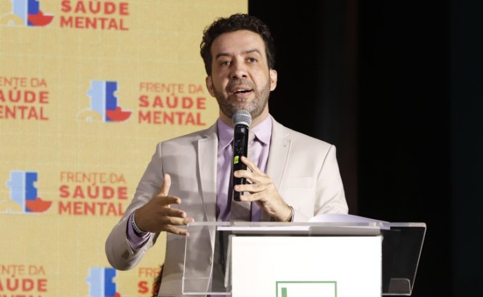 Janones: atendimento deve ser oferecido de acordo com a necessidade do servidor - (Foto: Gilmar Félix / Câmara dos Deputados)