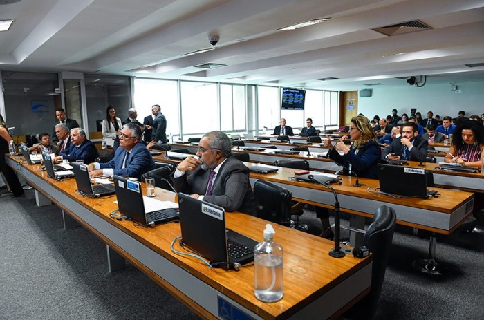 O projeto do senador Ciro Nogueira foi relatado pelo presidente da Comissão de Esporte, senador Romário - Foto: Roque de Sá/Agência Senado