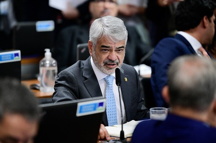 Humberto Costa é o autor da proposta, que teve relatório favorável de Randolfe Rodrigues - Foto: Pedro França/Agência Senado