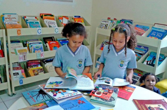 Instalação de bibliotecas e salas de estudo em conjuntos habitacionais populares dependerá de compromisso com o poder público local para a manutenção desses espaços - Foto: Marina Cajaíba