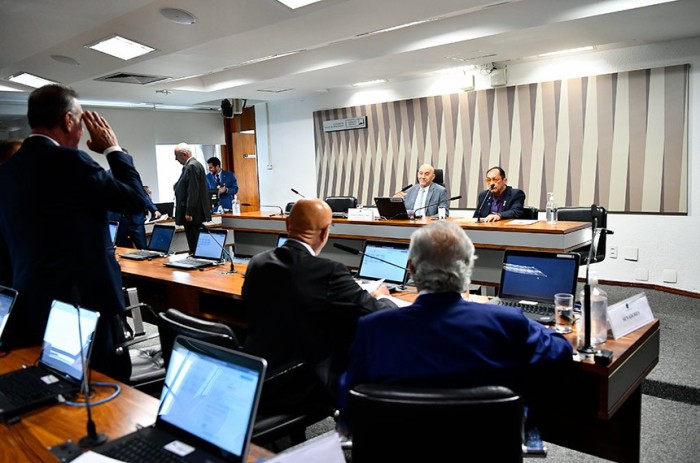 O Projeto de Lei (PL) 1.765/2019 teve relatório favorável do senador Eduardo Braga - Foto: Geraldo Magela/Agência Senado