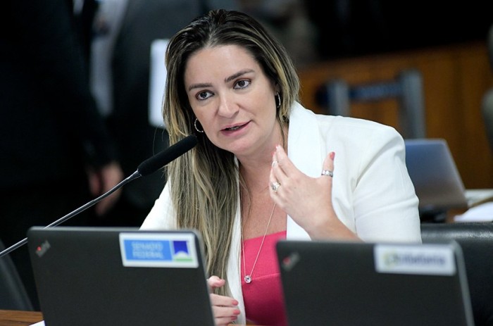 Augusta argumenta em seu relatório que o cerimonialista é essencial para a cultura ao transmitir tradições, protocolos e ritos - Foto: Geraldo Magela/Agência Senado